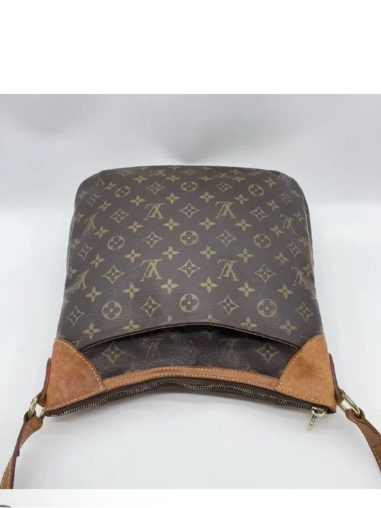 Louis Vuitton Monogram Shoulder Bag in Brown and Tan - Picture 3 of 12